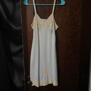 VINTAGE Nightslip